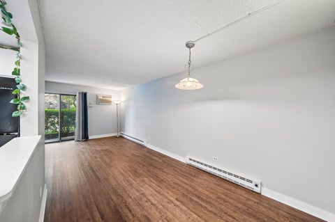 Tiny photo for 230 Klein Creek Court #1A, Carol Stream, IL 60188 (MLS # 12790401)
