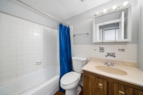 Tiny photo for 230 Klein Creek Court #1A, Carol Stream, IL 60188 (MLS # 12790401)