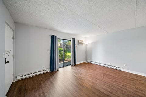 Tiny photo for 230 Klein Creek Court #1A, Carol Stream, IL 60188 (MLS # 12790401)