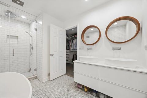 Tiny photo for 7553 Ridgewood Lane, Burr Ridge, IL 60527 (MLS # 12696201)