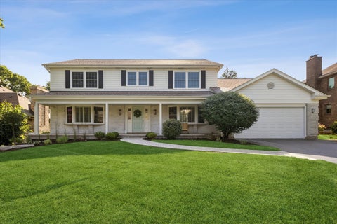 Photo of 7553 Ridgewood Lane, Burr Ridge, IL 60527 (MLS # 12696201)
