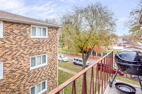 Tiny photo for 5840 W 77th Street #302, Burbank, IL 60459 (MLS # 12522904)