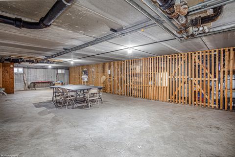 Tiny photo for 5840 W 77th Street #302, Burbank, IL 60459 (MLS # 12522904)