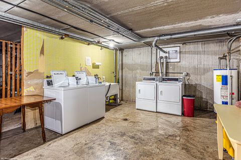 Tiny photo for 5840 W 77th Street #302, Burbank, IL 60459 (MLS # 12522904)