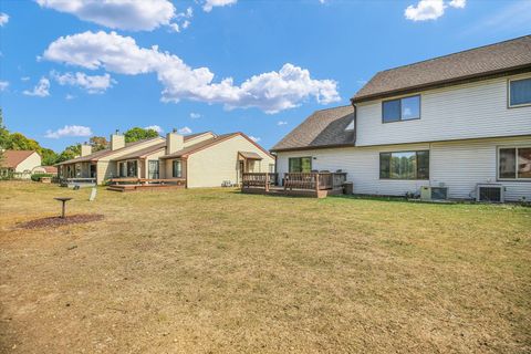 Tiny photo for 423 Clearwater Drive #423, Champaign, IL 61822 (MLS # 12484462)