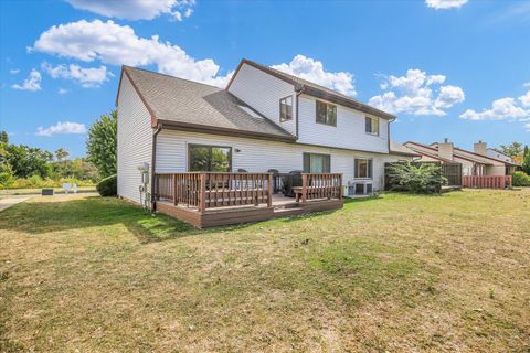 Tiny photo for 423 Clearwater Drive #423, Champaign, IL 61822 (MLS # 12484462)