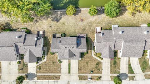 Tiny photo for 423 Clearwater Drive #423, Champaign, IL 61822 (MLS # 12484462)
