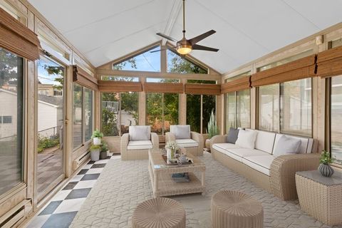 Tiny photo for 5646 N Francisco Avenue, Chicago, IL 60659 (MLS # 12491858)