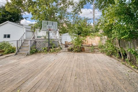 Tiny photo for 5646 N Francisco Avenue, Chicago, IL 60659 (MLS # 12491858)