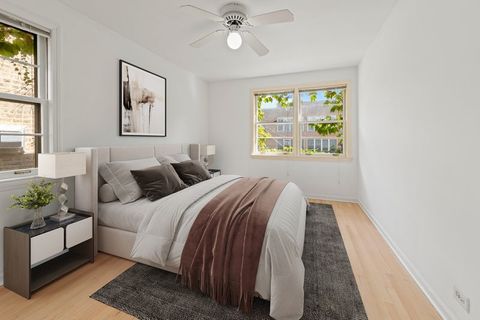 Tiny photo for 5646 N Francisco Avenue, Chicago, IL 60659 (MLS # 12491858)