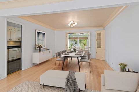 Tiny photo for 5646 N Francisco Avenue, Chicago, IL 60659 (MLS # 12491858)