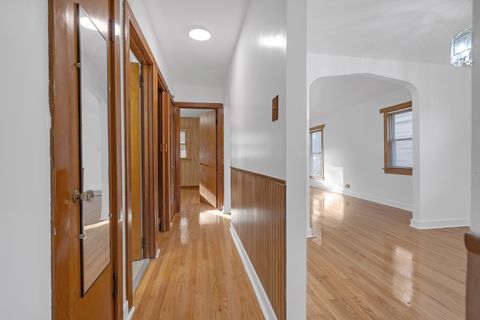 Tiny photo for 31 46th Avenue, Bellwood, IL 60104 (MLS # 12539281)