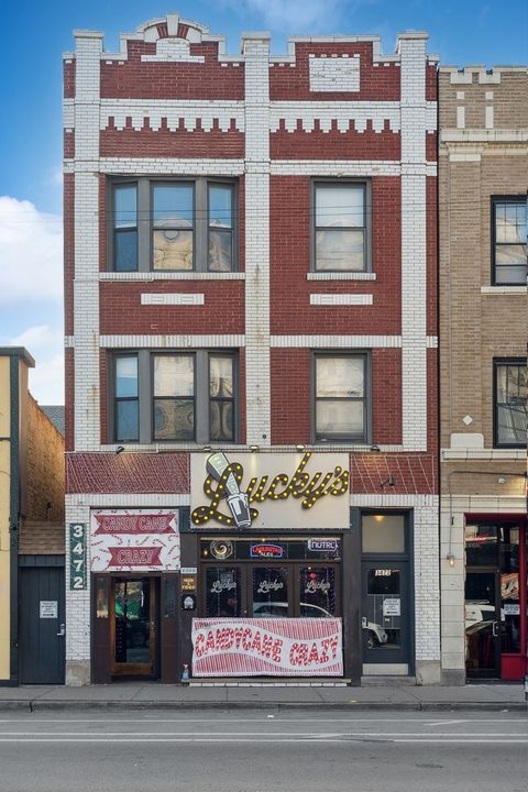 3472 N CLARK Street Chicago IL 60657