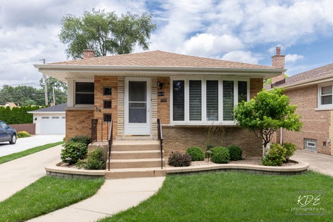 Photo of 3416 W 115th Place, Chicago, IL 60655 (MLS # 12713469)