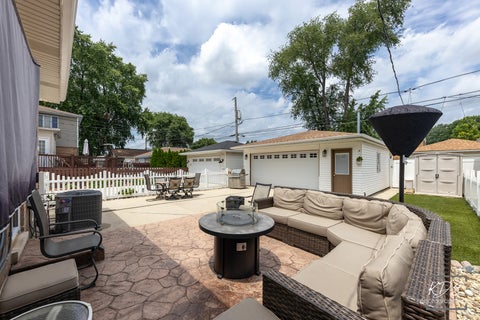 Tiny photo for 3416 W 115th Place, Chicago, IL 60655 (MLS # 12713469)