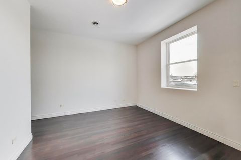 Tiny photo for 6318 S Greenwood Avenue #3, Chicago, IL 60637 (MLS # 12552617)