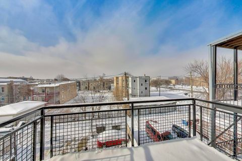Tiny photo for 6318 S Greenwood Avenue #3, Chicago, IL 60637 (MLS # 12552617)