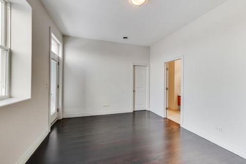 Tiny photo for 6318 S Greenwood Avenue #3, Chicago, IL 60637 (MLS # 12552617)