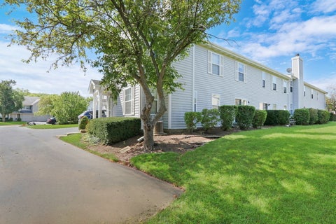 Tiny photo for 1314 Orleans Drive, Mundelein, IL 60060 (MLS # 12719279)