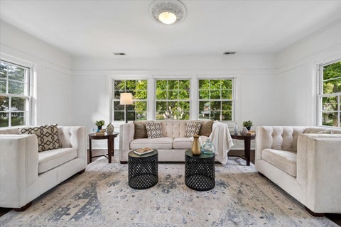 Tiny photo for 500 Linden Avenue, Oak Park, IL 60302 (MLS # 12781353)