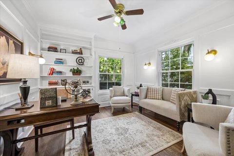 Tiny photo for 500 Linden Avenue, Oak Park, IL 60302 (MLS # 12781353)