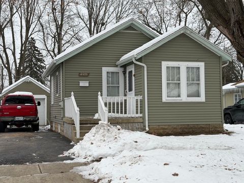Tiny photo for 229 S Edison Avenue, Elgin, IL 60123 (MLS # 12532638)