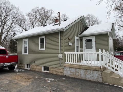 Tiny photo for 229 S Edison Avenue, Elgin, IL 60123 (MLS # 12532638)