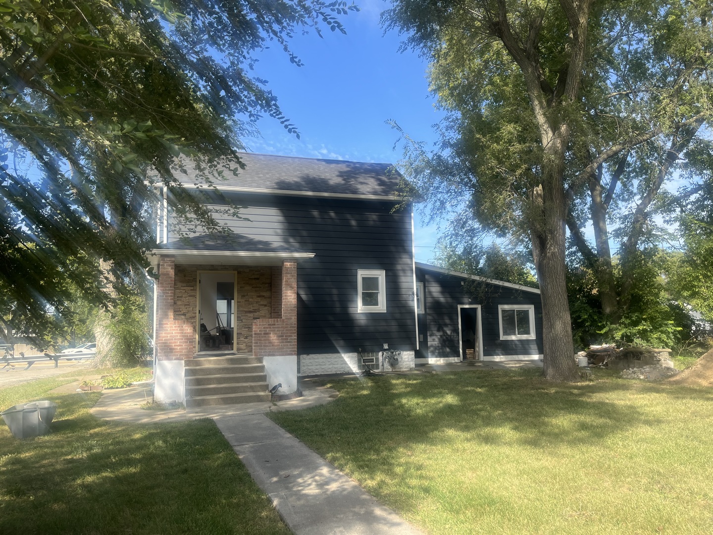 125 N 8th Avenue