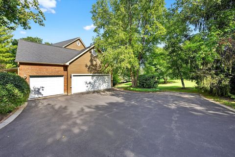 Tiny photo for 4 Bernay Court, Cary, IL 60013 (MLS # 12347841)