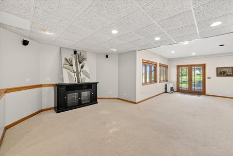 Tiny photo for 4 Bernay Court, Cary, IL 60013 (MLS # 12347841)
