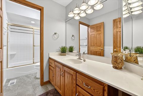 Tiny photo for 4 Bernay Court, Cary, IL 60013 (MLS # 12347841)