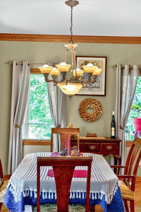 Tiny photo for 4 Bernay Court, Cary, IL 60013 (MLS # 12347841)