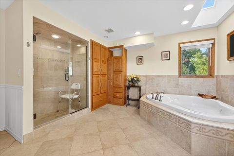 Tiny photo for 4 Bernay Court, Cary, IL 60013 (MLS # 12347841)