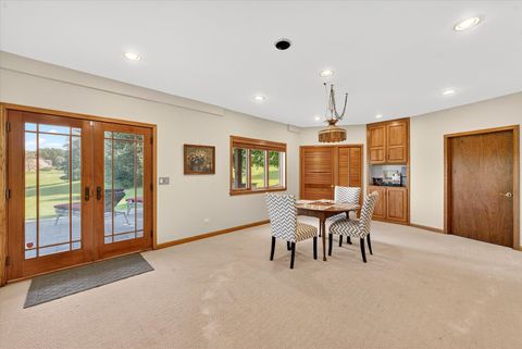 Tiny photo for 4 Bernay Court, Cary, IL 60013 (MLS # 12347841)