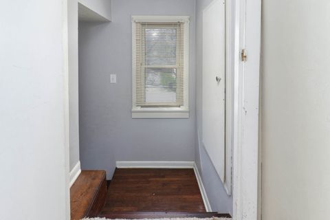 Tiny photo for 701 E Buchanan Street, Bloomington, IL 61701 (MLS # 12611061)