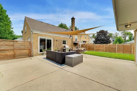 Tiny photo for 836 S Ashland Avenue, La Grange, IL 60525 (MLS # 12667607)