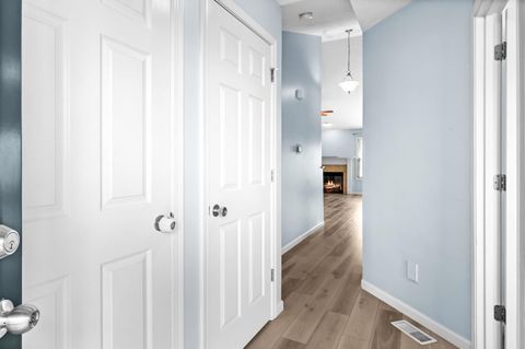 Tiny photo for 15 Ashling Court, Bloomington, IL 61704 (MLS # 12615646)