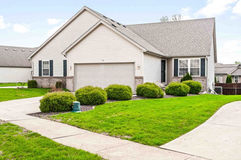 Tiny photo for 15 Ashling Court, Bloomington, IL 61704 (MLS # 12615646)