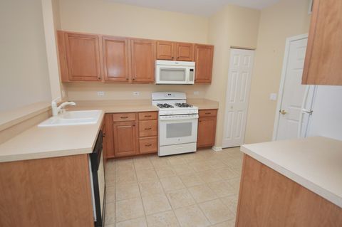 Tiny photo for 16242 Tomahawk Lake Court, Crest Hill, IL 60403 (MLS # 12549550)