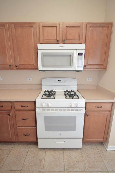 Tiny photo for 16242 Tomahawk Lake Court, Crest Hill, IL 60403 (MLS # 12549550)