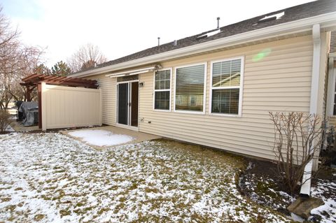 Tiny photo for 16242 Tomahawk Lake Court, Crest Hill, IL 60403 (MLS # 12549550)