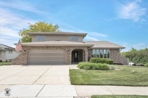 Tiny photo for 15102 Sunset Ridge Drive, Orland Park, IL 60462 (MLS # 12674046)