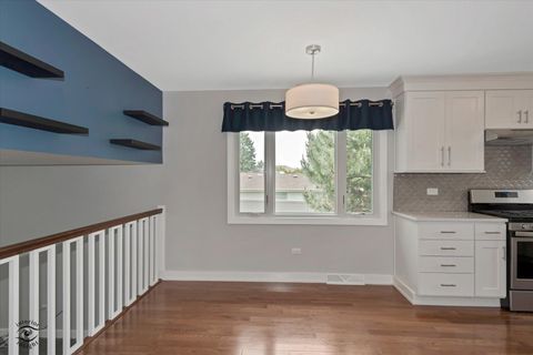 Tiny photo for 15102 Sunset Ridge Drive, Orland Park, IL 60462 (MLS # 12674046)
