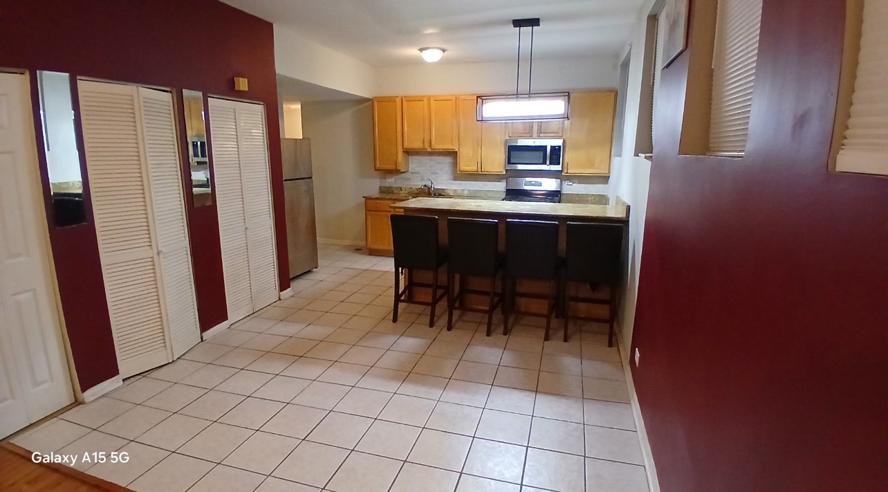 1430 E 69th Street 1S