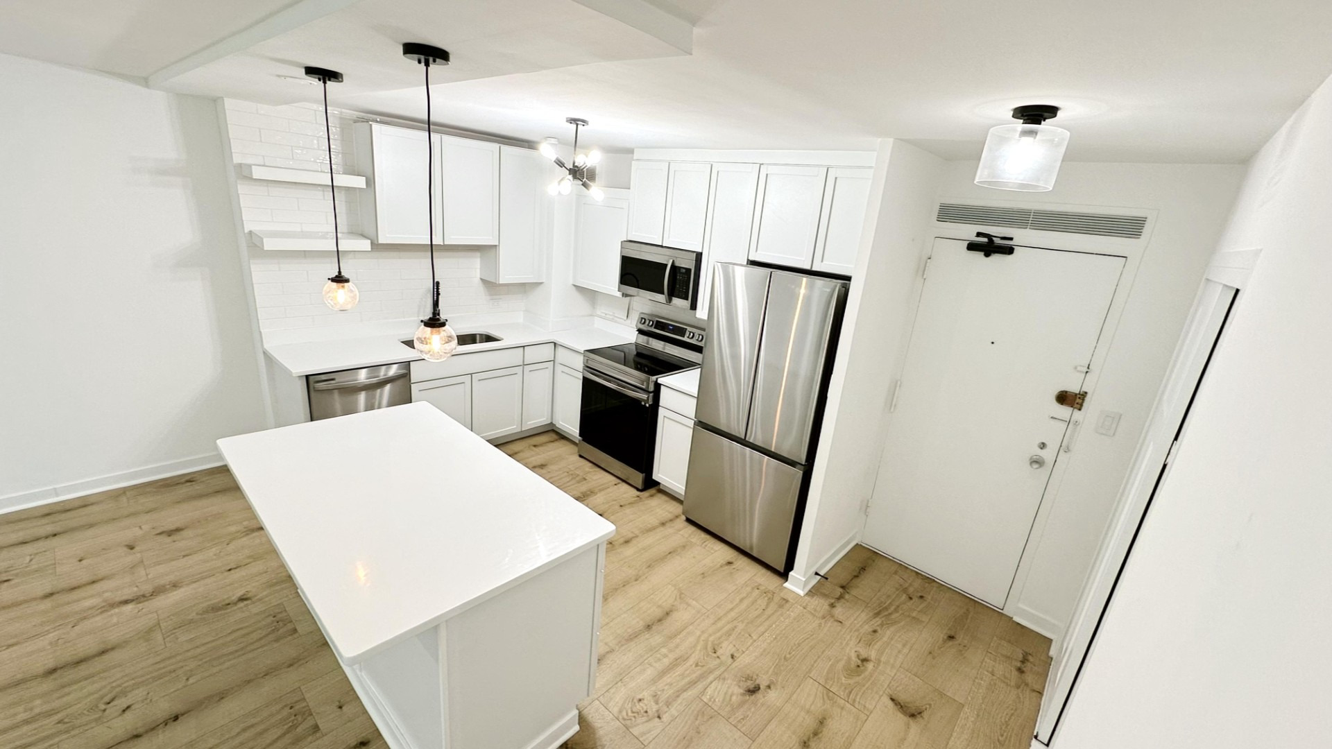 3600 N Lake Shore Drive 707