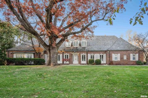 Photo of 500 54TH Street #A, Moline, IL 61265 (MLS # QC4269382)