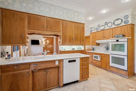 Tiny photo for 500 54TH Street #A, Moline, IL 61265 (MLS # QC4269382)