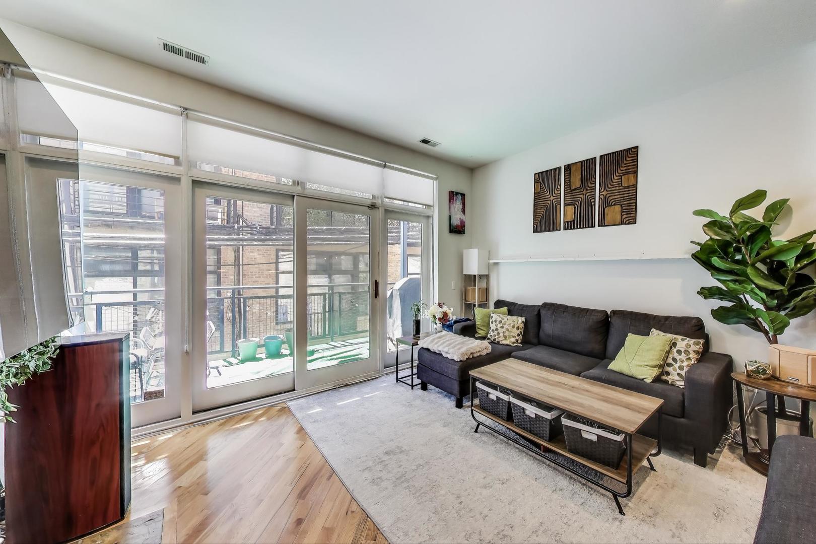2251 W Saint Paul Avenue 2D