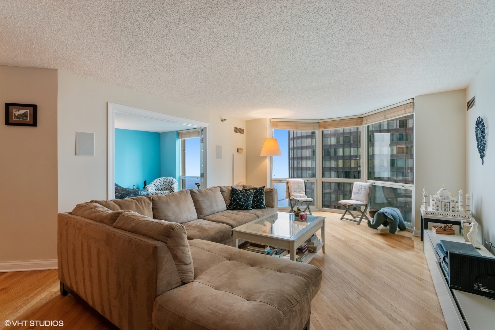 195 N Harbor Drive 4305