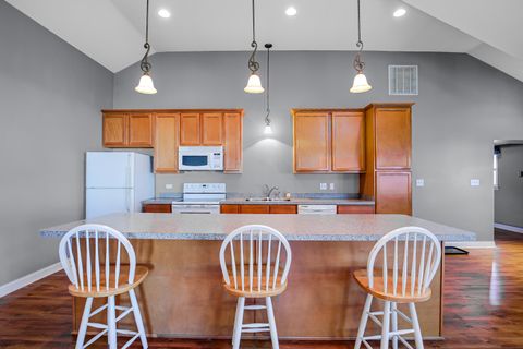 Tiny photo for 4320 W 99th Place, Oak Lawn, IL 60453 (MLS # 12490593)
